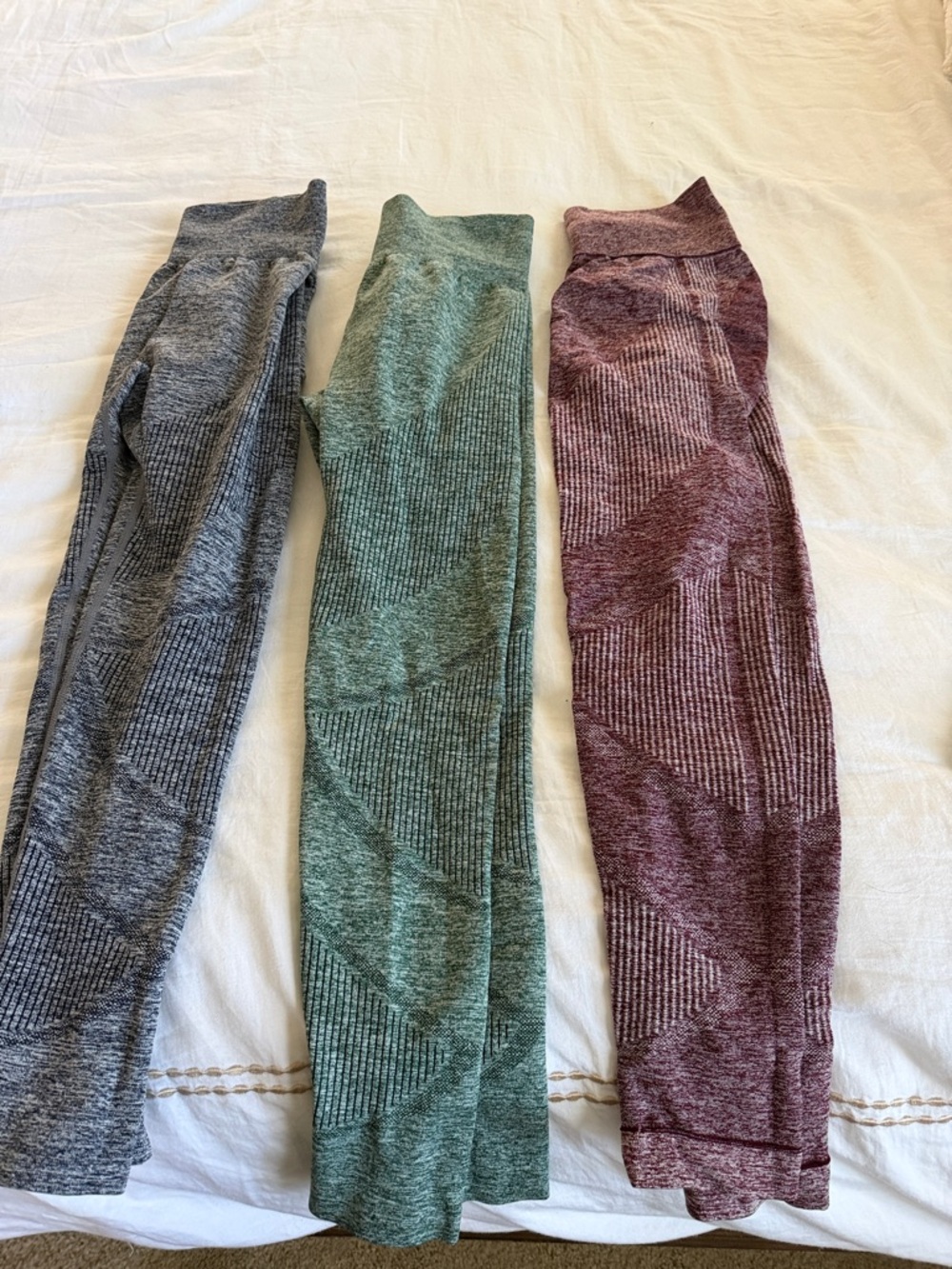HALARA Seamless Ribbed Leggings Trio - Gray/blue, Green & Maroon